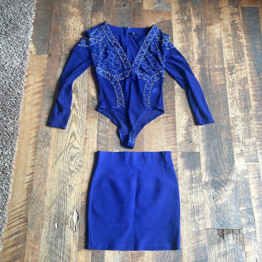 Bodysuit and skirt combo to complete the perfect night out outfit!